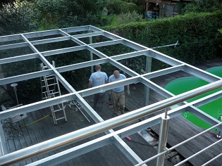 Überdachung mit Glasdach und Terrasse mit Glasboden